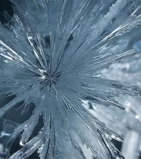 NEU: Die Kältekammer Eiszapfen beim Eisbad im Wellnesshotel Sonnen Resort Naturns in Südtirol